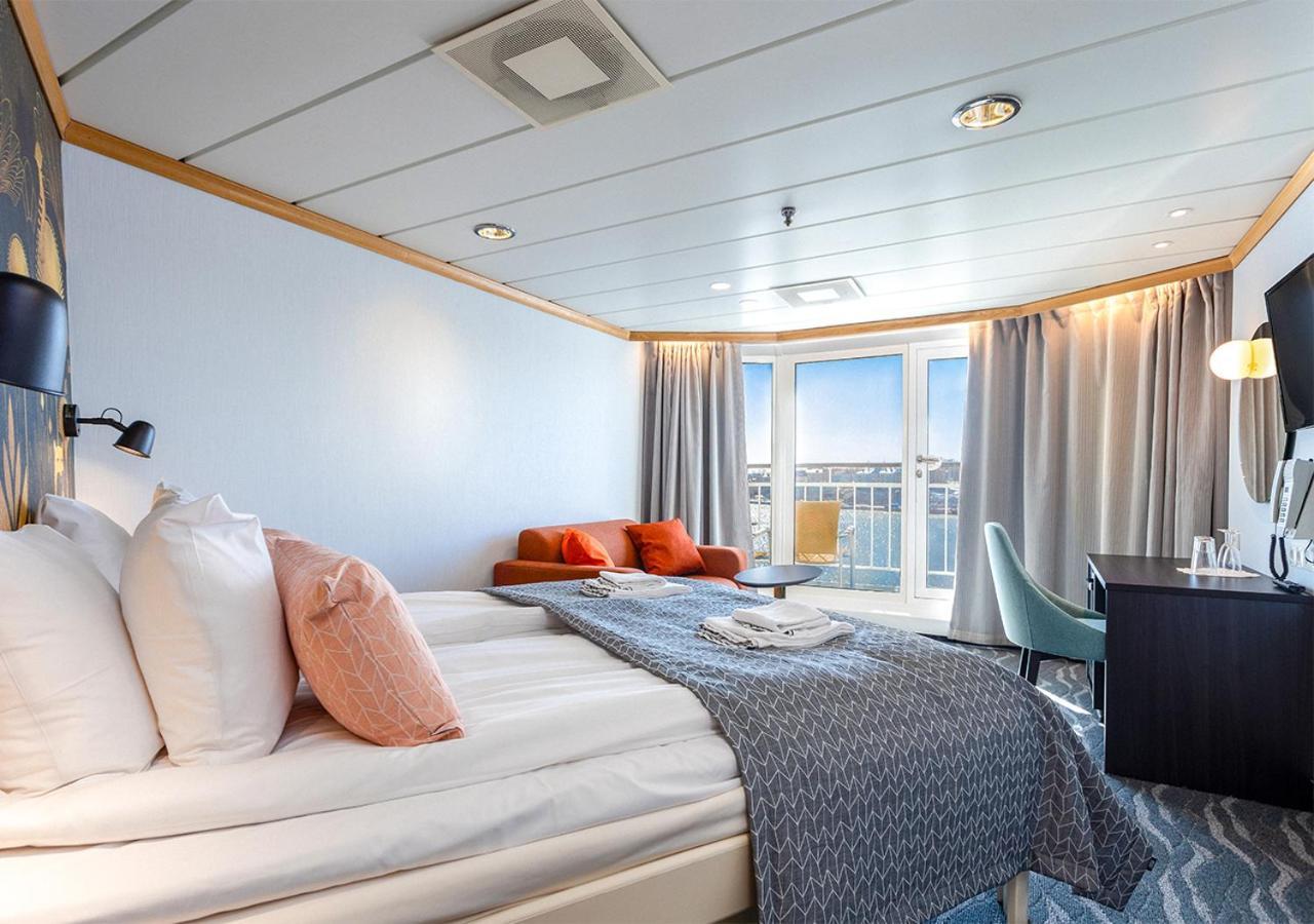 Viking Line Ferry Gabriella - 2-Night Cruise Stockholm-Helsinki-Stockholm Hotel Værelse billede